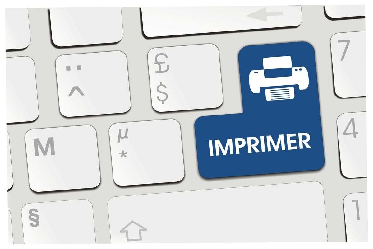 clavier comprenant une touche bleue avec une image d'imprimante et une mention "imprimer" 